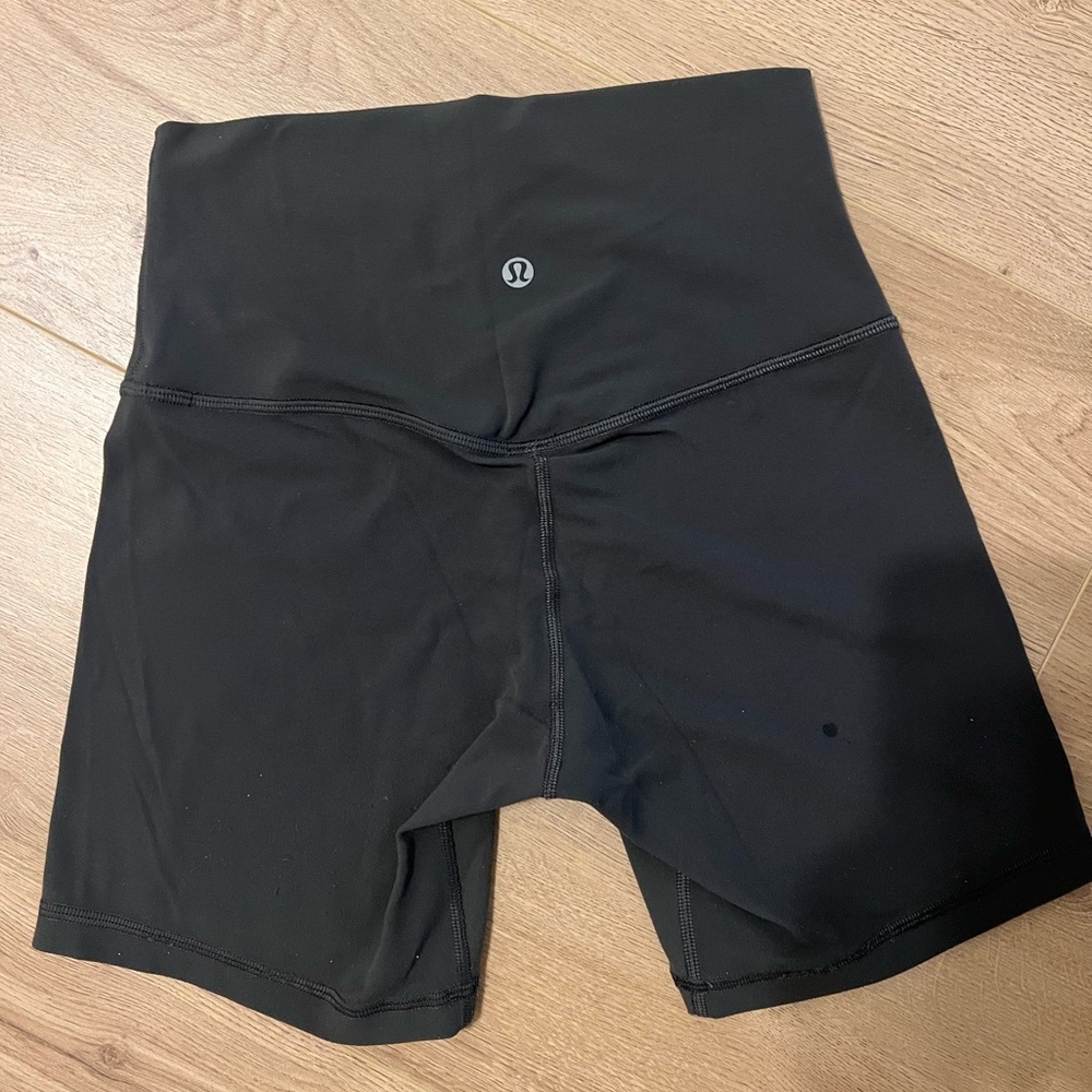 Lululemon Align High Rise Short 6” - dark gray - size 4
